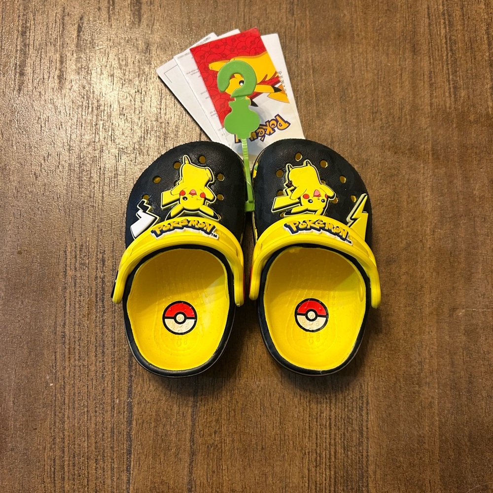 CROCS Pokemon Pikachu Classic Toddler Kid’s Clog Shoes C4 NWT - Picture 2 of 4